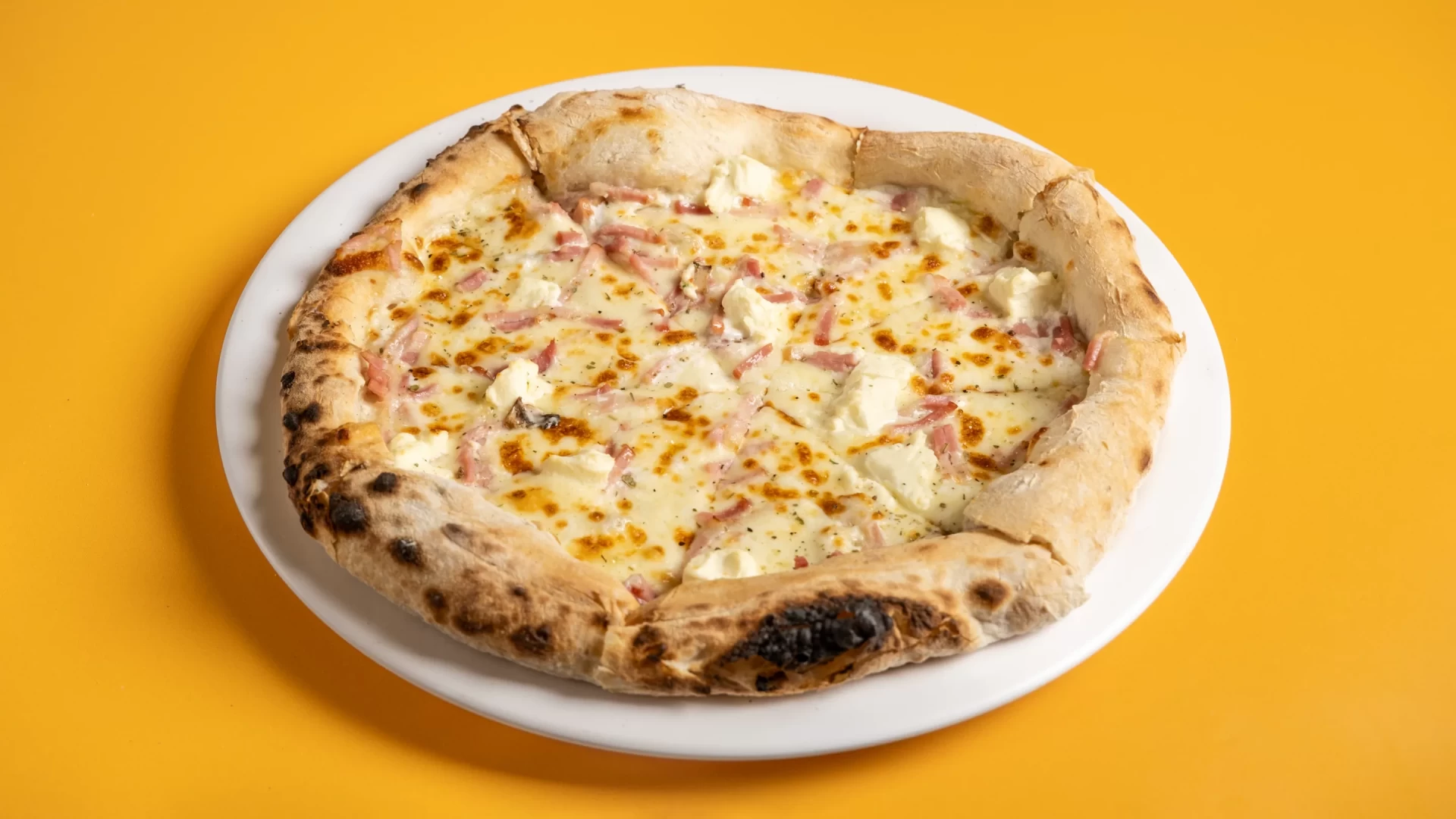 Capodecina Pasta Bar - wPT Creamy bacon pizza