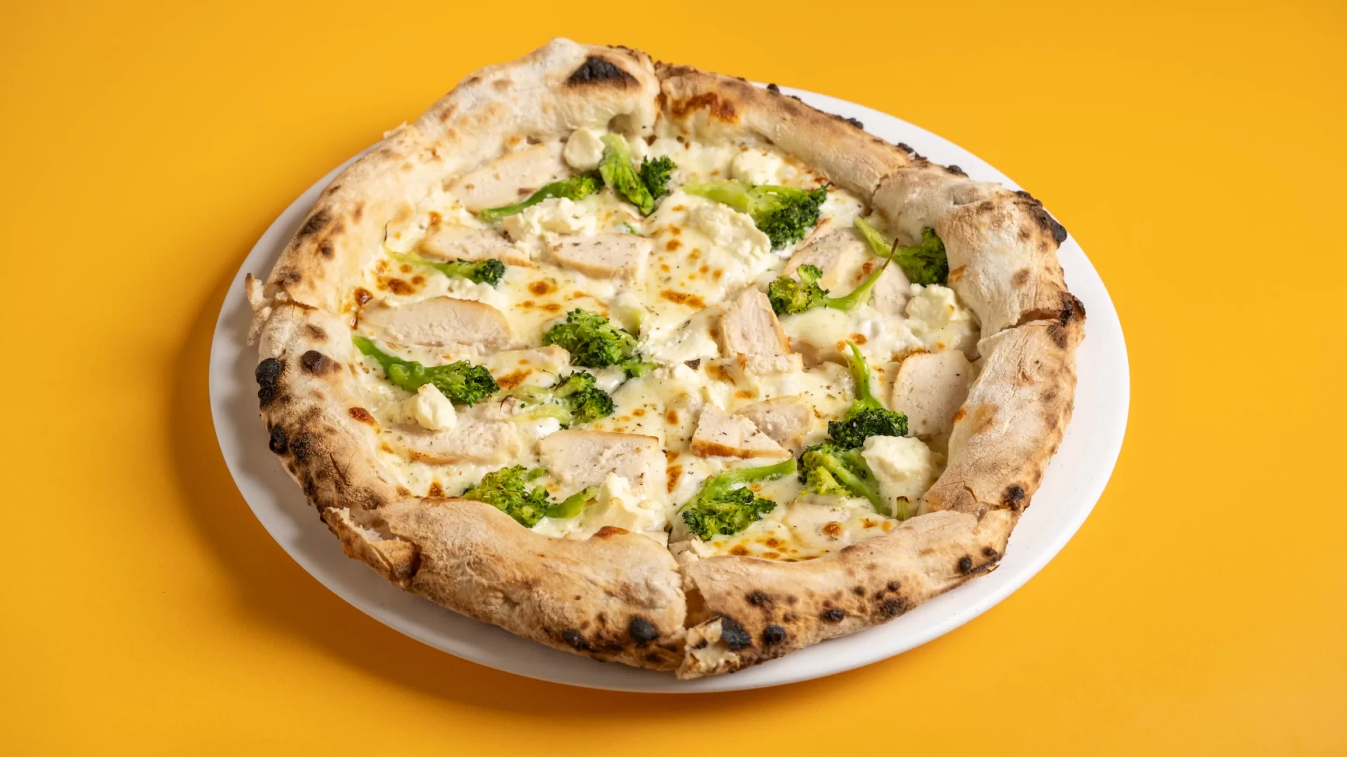 Capodecina Pasta Bar - wPT Friarielli Pizza